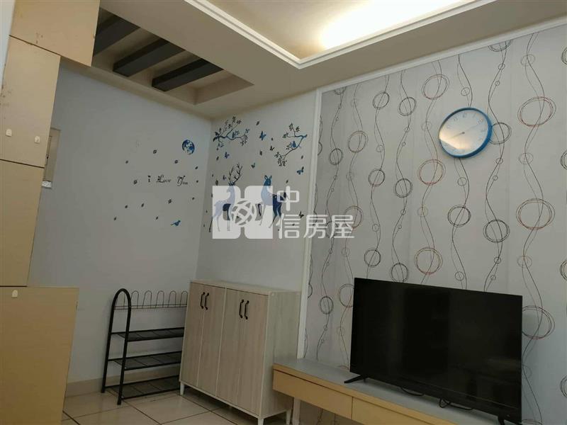 文化中心美2房+車位房屋室內格局與周邊環境