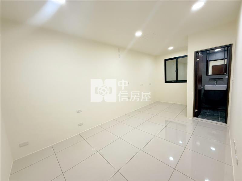 楊梅高榮國小翻新透天房屋室內格局與周邊環境