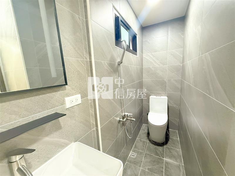 楊梅高榮國小翻新透天房屋室內格局與周邊環境