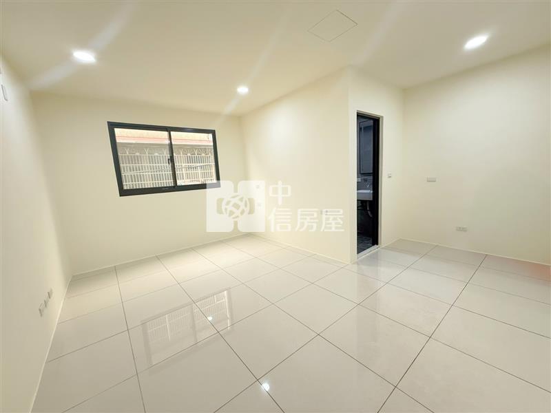 楊梅高榮國小翻新透天房屋室內格局與周邊環境