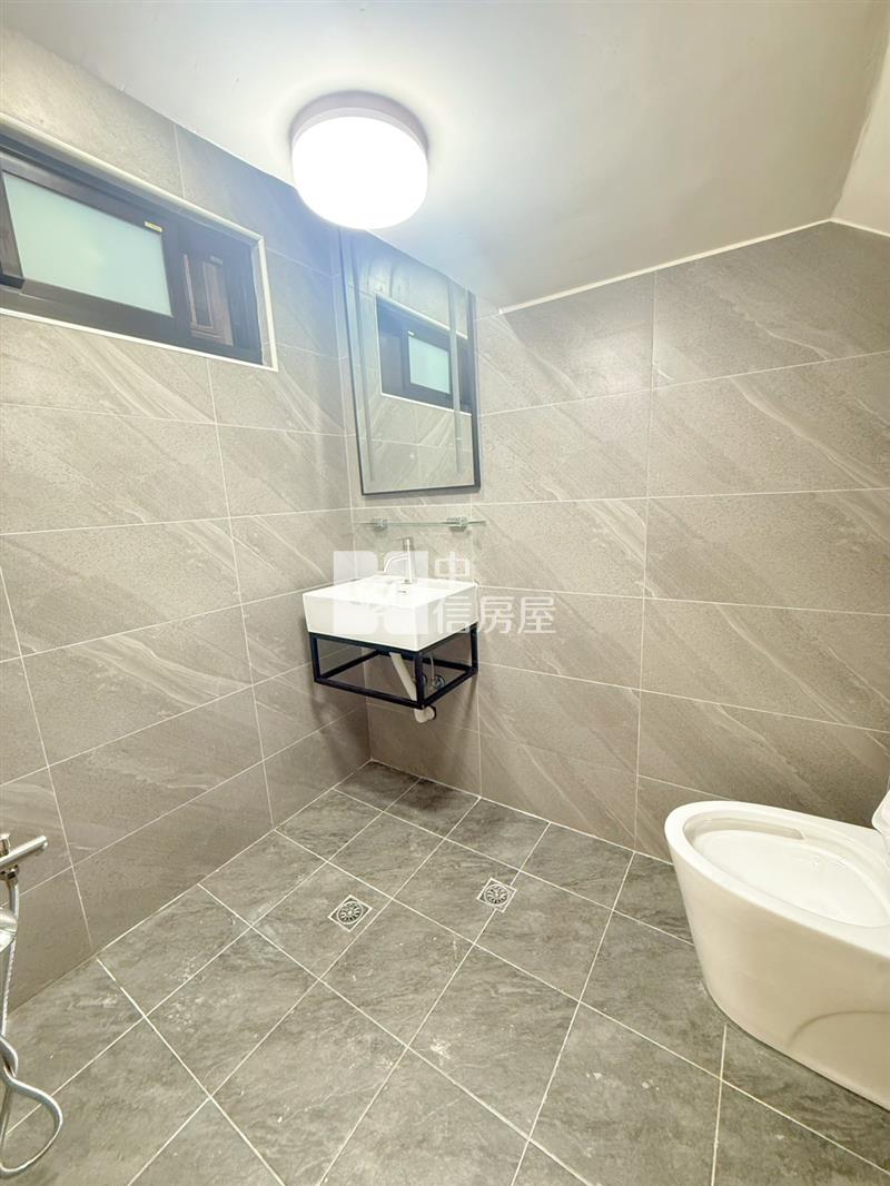 楊梅高榮國小翻新透天房屋室內格局與周邊環境