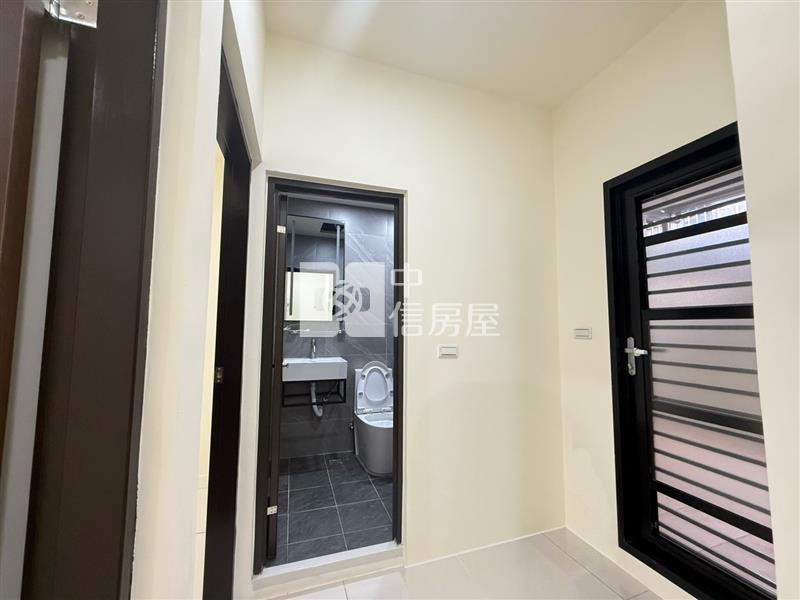 楊梅高榮國小翻新透天房屋室內格局與周邊環境