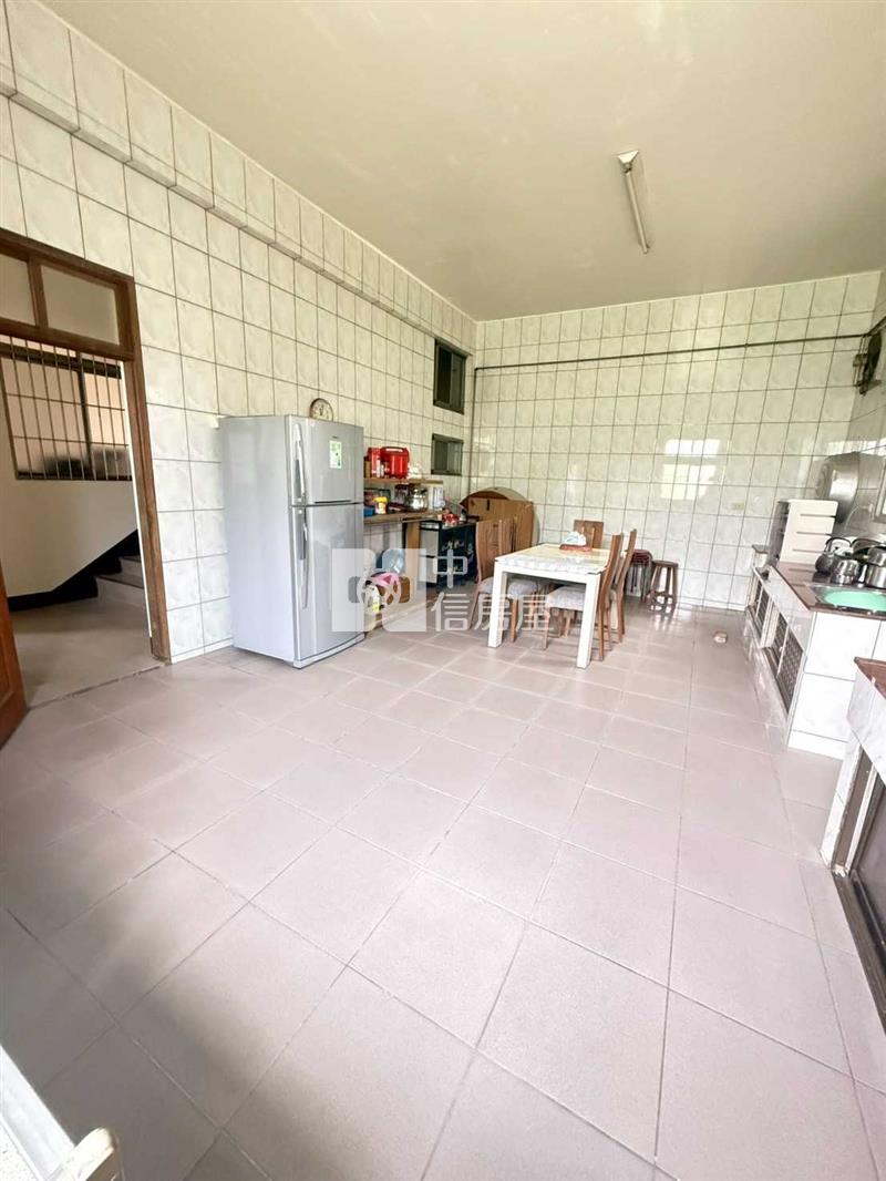 中央大學大地坪透天房屋室內格局與周邊環境