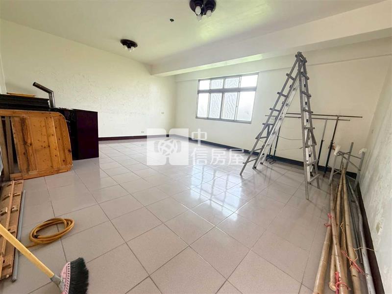 中央大學大地坪透天房屋室內格局與周邊環境