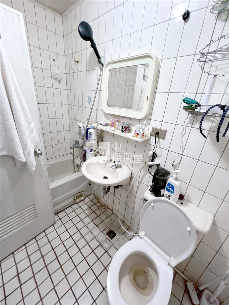 豐原中正公園旁孝親房透天房屋室內格局與周邊環境