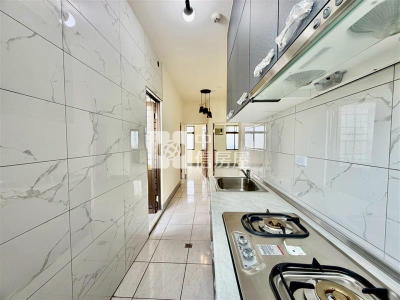 鑫聖中信-華勛國小電梯3房房屋室內格局與周邊環境