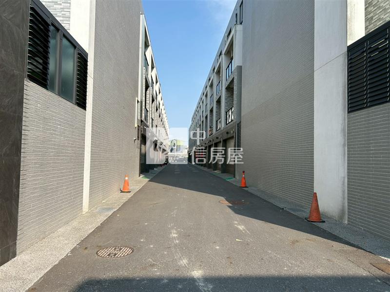 (專)海東國小朝南3年車墅房屋室內格局與周邊環境