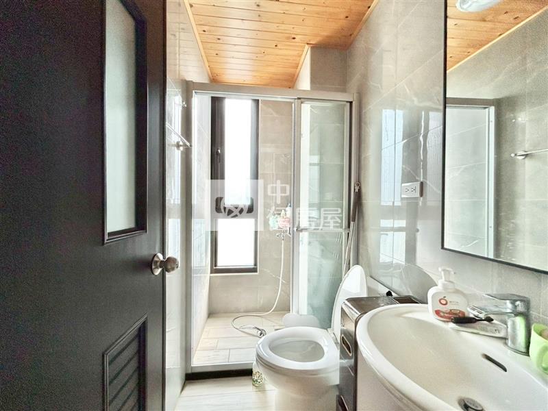 (專)海東國小朝南3年車墅房屋室內格局與周邊環境