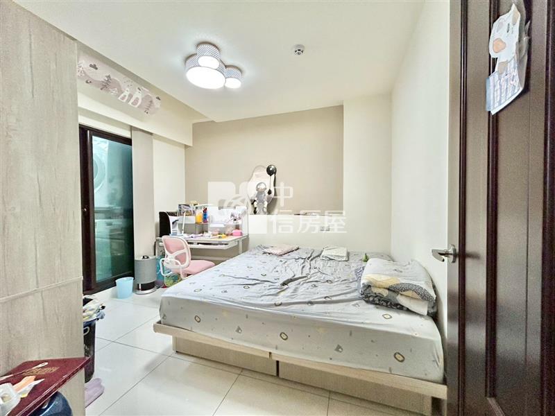 (專)海東國小朝南3年車墅房屋室內格局與周邊環境