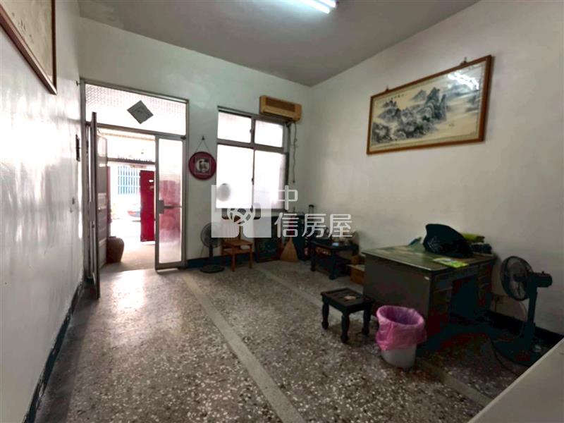 吳鳳科大旁透天房屋室內格局與周邊環境