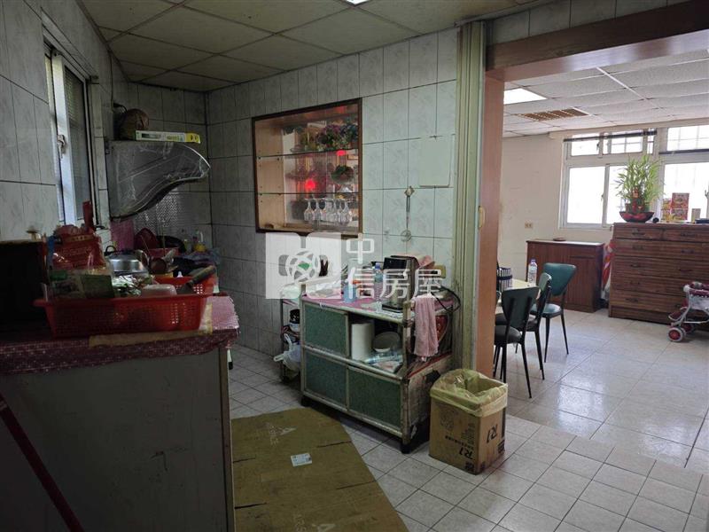 南勢稀有獨棟超大面透天房屋室內格局與周邊環境