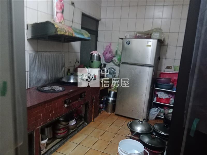 文化國小店住兩用透天房屋室內格局與周邊環境