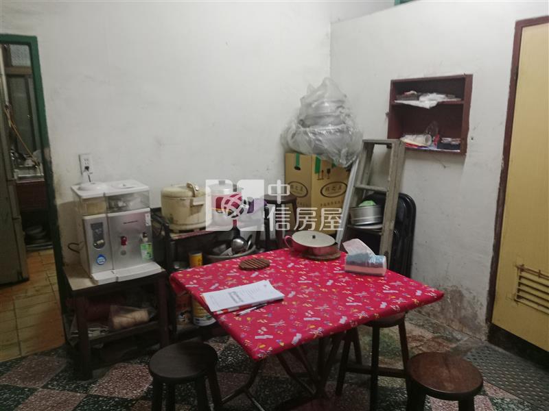 文化國小店住兩用透天房屋室內格局與周邊環境