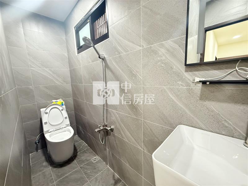 楊梅高榮國小整新美透天房屋室內格局與周邊環境