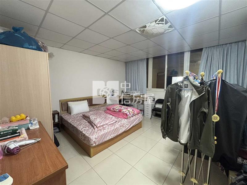 正金陵路透天店住房屋室內格局與周邊環境