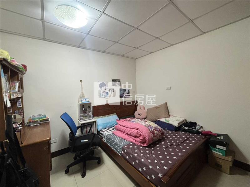 正金陵路透天店住房屋室內格局與周邊環境