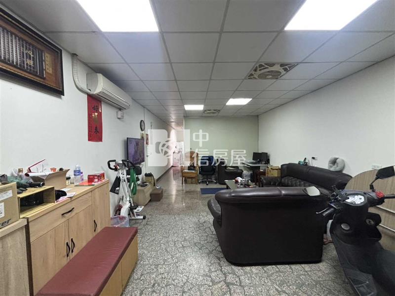 正金陵路透天店住房屋室內格局與周邊環境