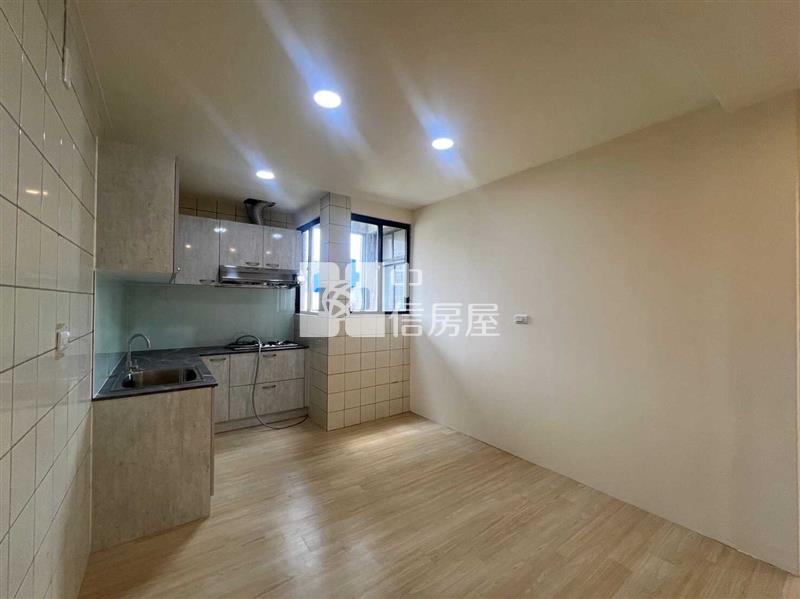 中壢後站信義國小美三房房屋室內格局與周邊環境