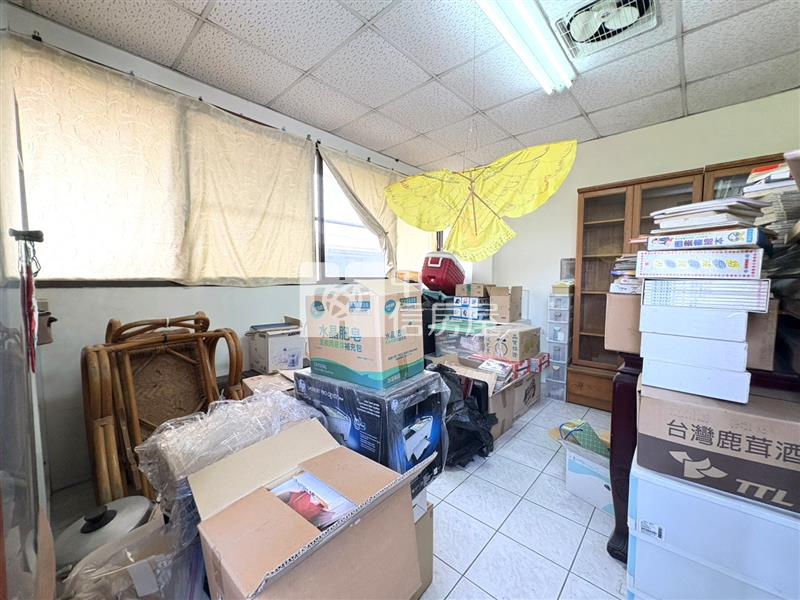 洲際漢神潮春公園邊間大面寬透天房屋室內格局與周邊環境