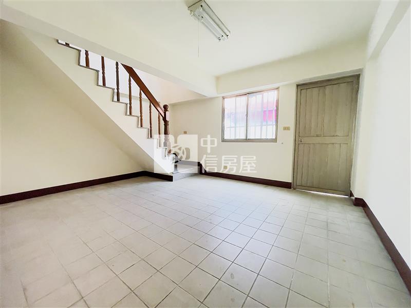 三大工業聚落車庫別墅房屋室內格局與周邊環境