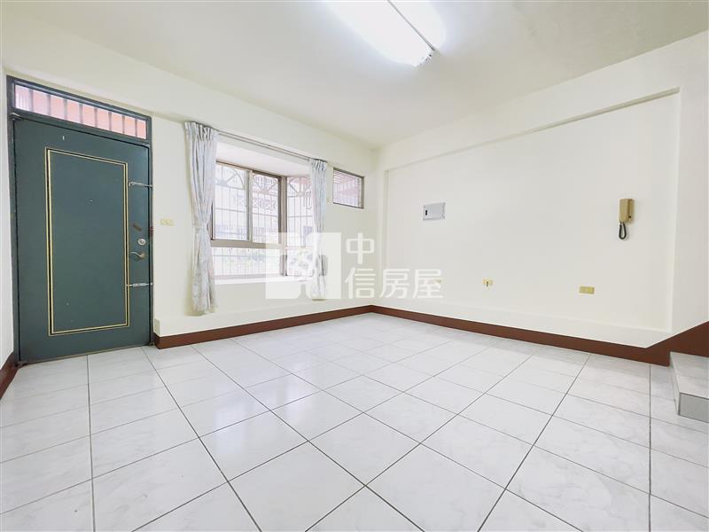 三大工業聚落車庫別墅房屋室內格局與周邊環境