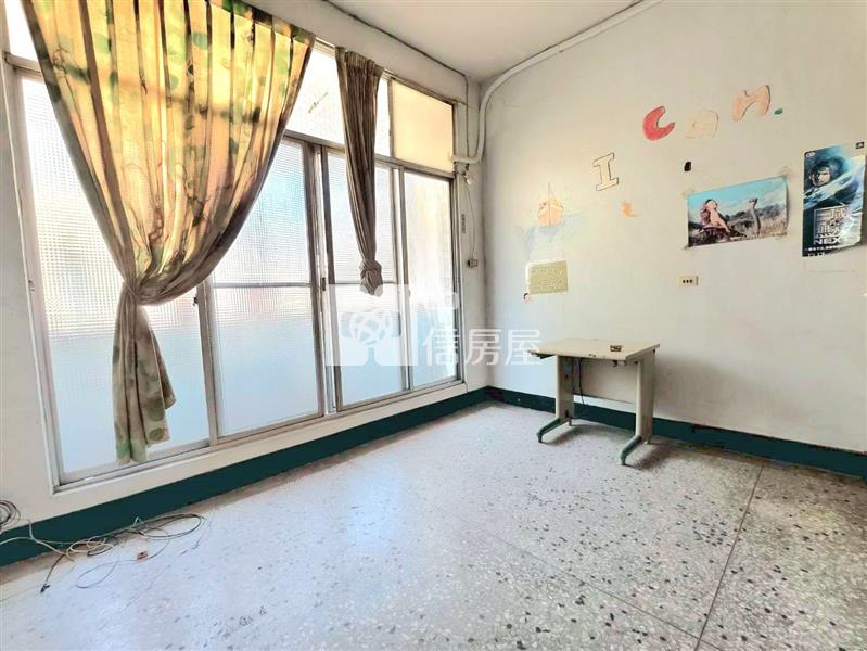 吳鳳科大旁低總價透天房屋室內格局與周邊環境