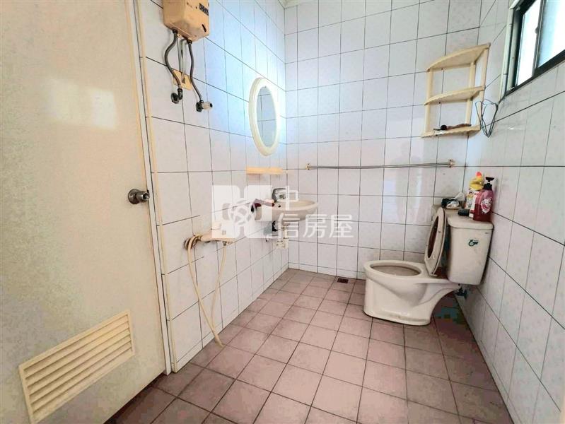 吳鳳科大旁低總價透天房屋室內格局與周邊環境