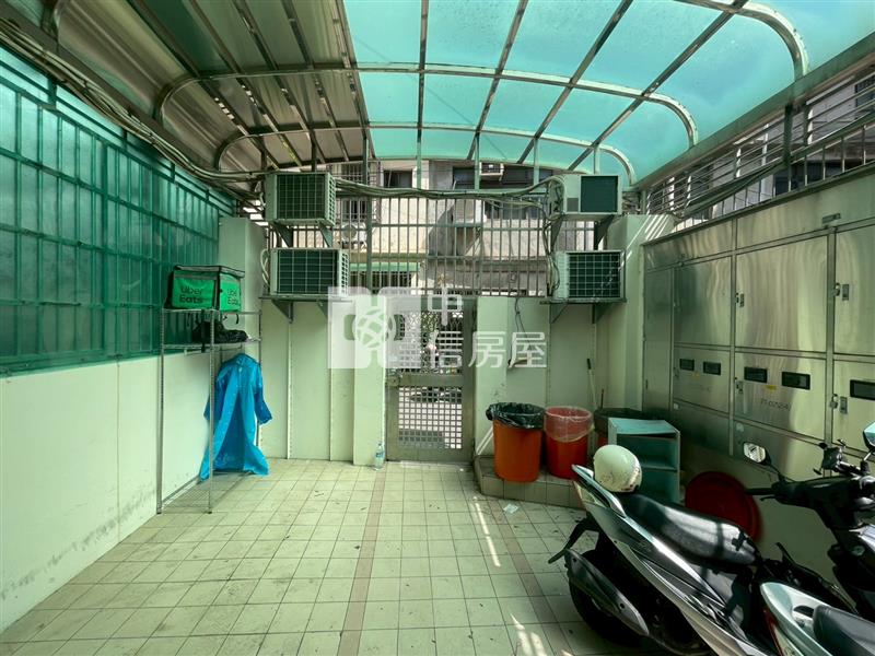 黎明路西屯郵局旁透天房屋室內格局與周邊環境