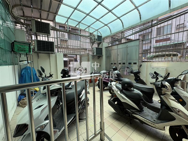 黎明路西屯郵局旁透天房屋室內格局與周邊環境