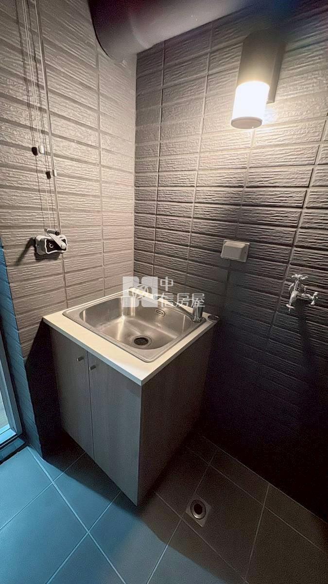 心之所向秒殺三房平車房屋室內格局與周邊環境