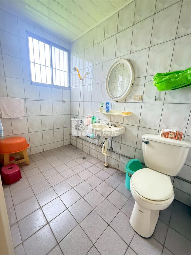 中壢啟文路透天房屋室內格局與周邊環境