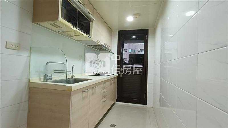 大里輕屋齡美兩房房屋室內格局與周邊環境