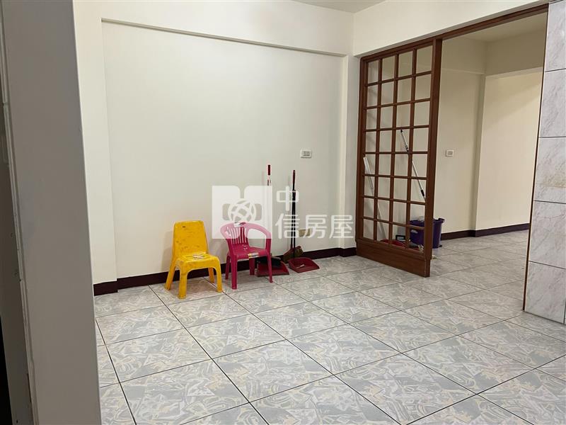 頭份文化商圈美透天房屋室內格局與周邊環境