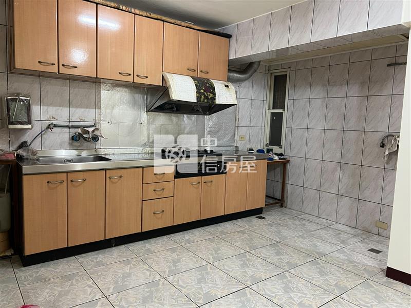 頭份文化商圈美透天房屋室內格局與周邊環境