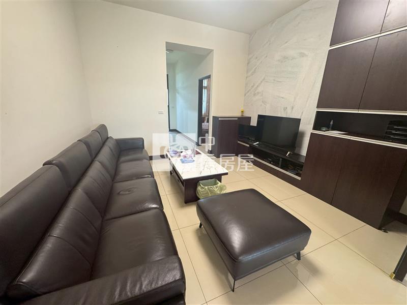 三代同堂大坪數電梯別墅房屋室內格局與周邊環境