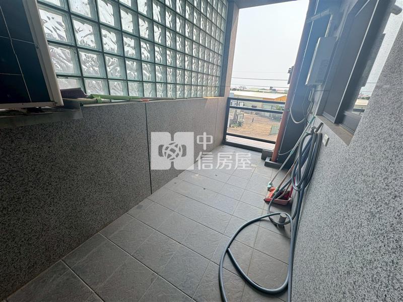 三代同堂大坪數電梯別墅房屋室內格局與周邊環境