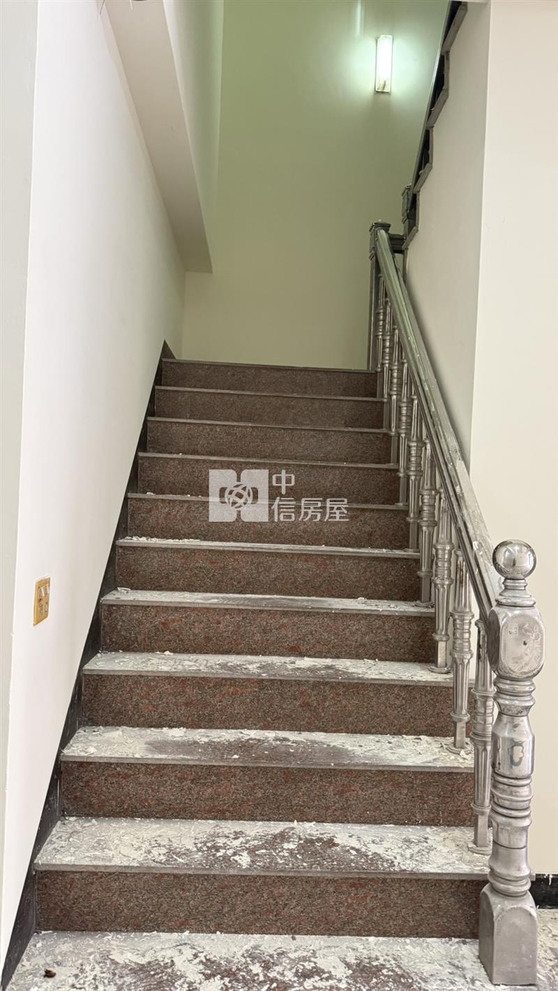 關廟國中有電梯店住房屋室內格局與周邊環境