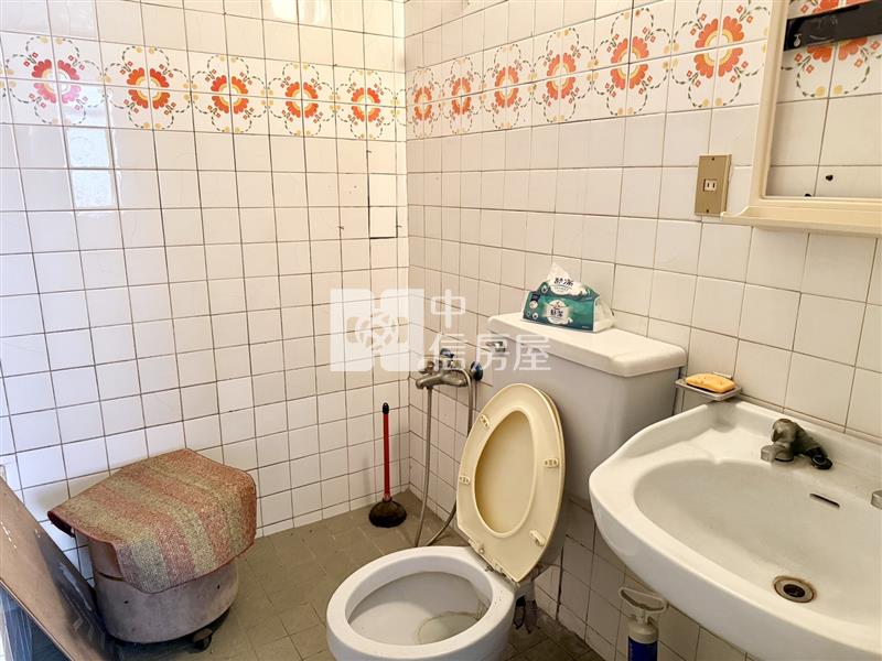 一中lalaport邊間三房採光美宅房屋室內格局與周邊環境