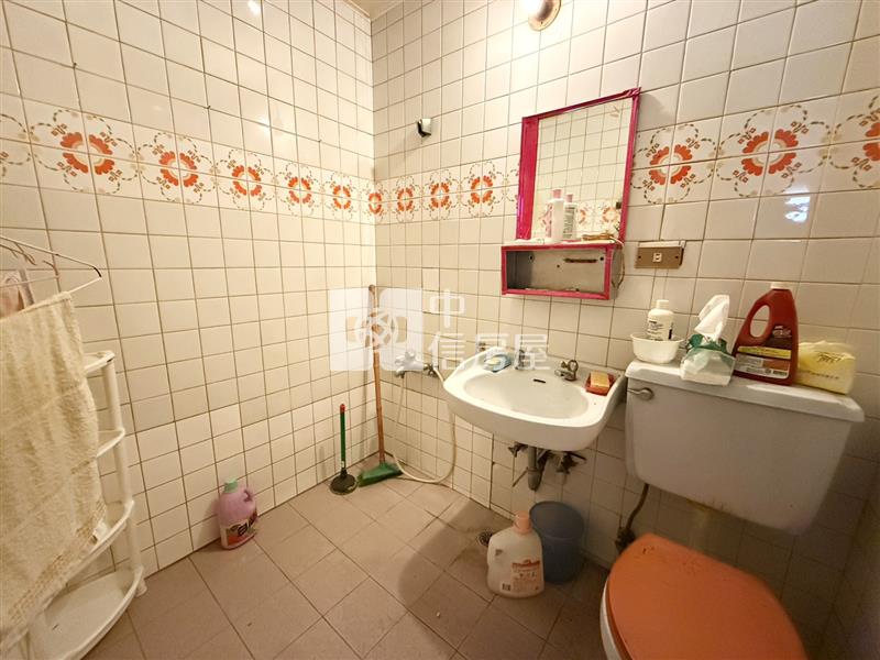 一中lalaport邊間三房採光美宅房屋室內格局與周邊環境