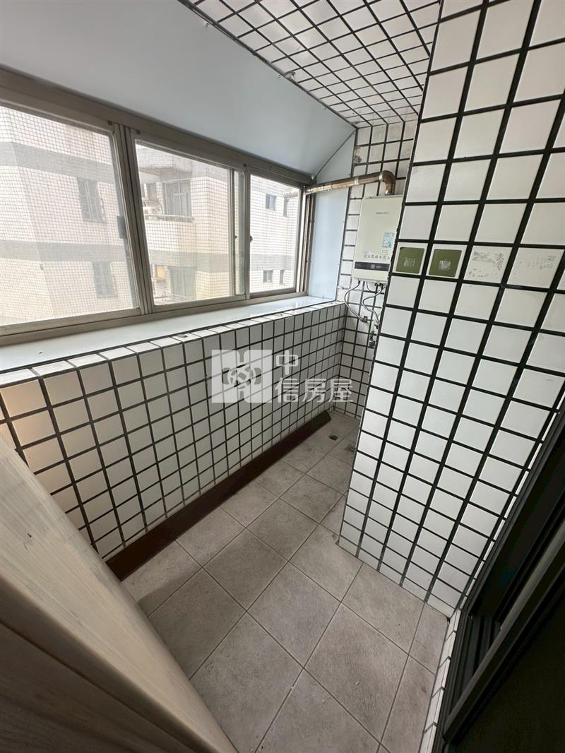 美村商圈三房高樓層景觀視野戶美廈房屋室內格局與周邊環境