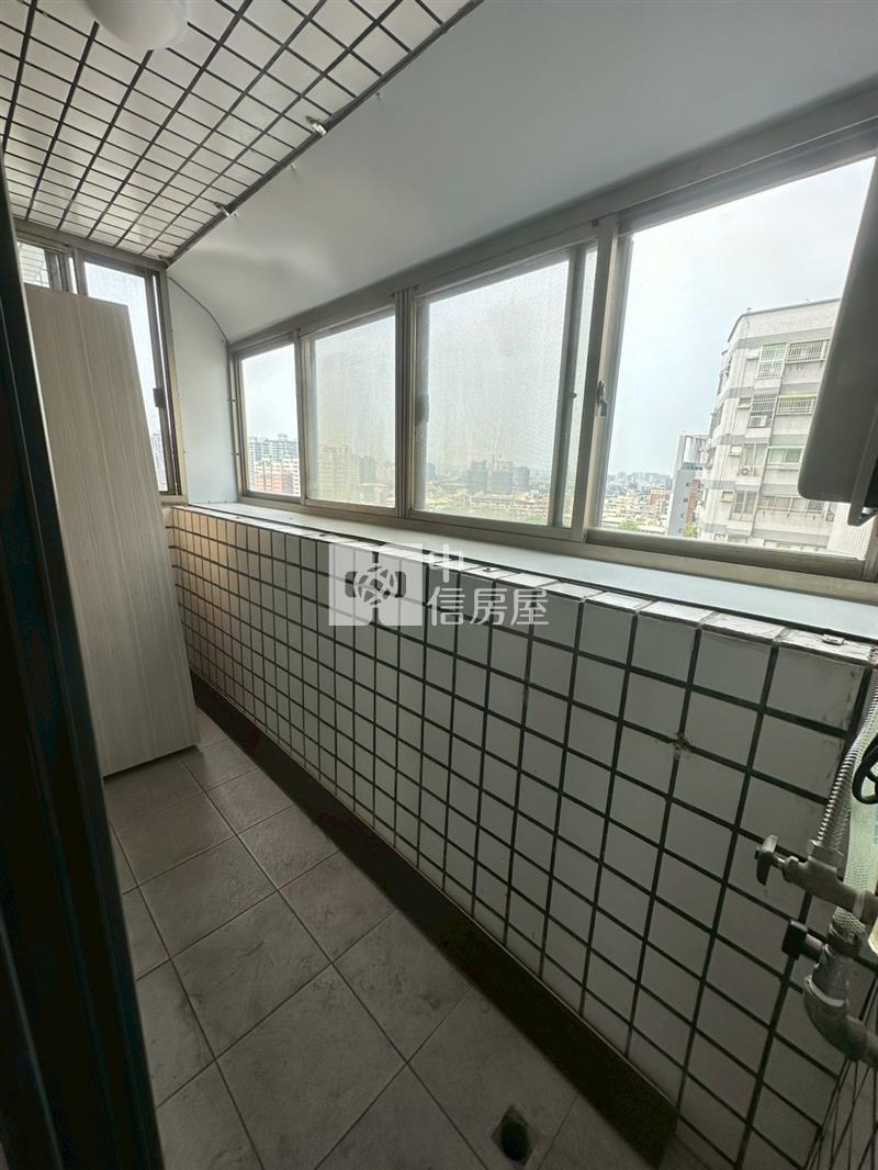 美村商圈三房高樓層景觀視野戶美廈房屋室內格局與周邊環境