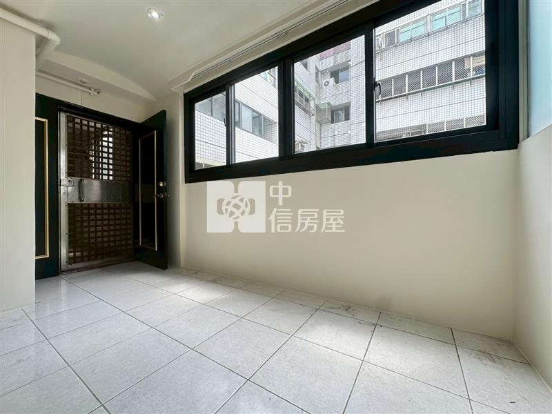 美村商圈三房高樓層景觀視野戶美廈房屋室內格局與周邊環境