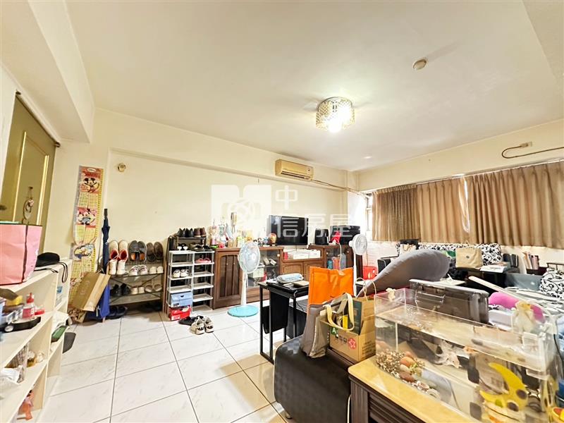 光榮國中旁3+1房電梯美廈房屋室內格局與周邊環境