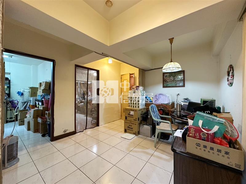 光榮國中旁3+1房電梯美廈房屋室內格局與周邊環境