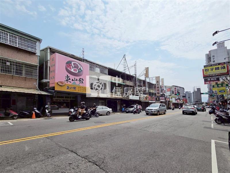 正東山路超商收租金店(專任)房屋室內格局與周邊環境