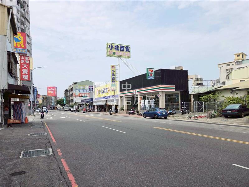 正東山路超商收租金店(專任)房屋室內格局與周邊環境