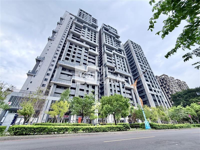 湖濱城全新落成次頂樓無敵視野大三房平車房屋室內格局與周邊環境