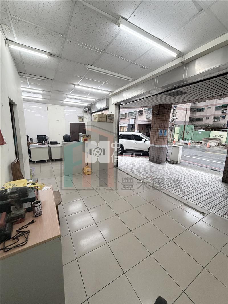 【豐禾】必富邑龍山國小學區面寬三角店面房屋室內格局與周邊環境