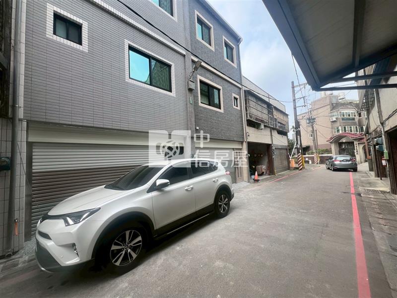 【安家】幼獅交流道整新透天(B)房屋室內格局與周邊環境