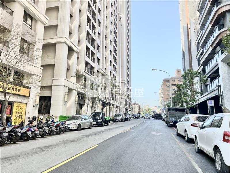 富宇世界花園2房平車房屋室內格局與周邊環境